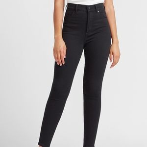 Express Super High Wasted Black Skinny Jeans
sz 8R